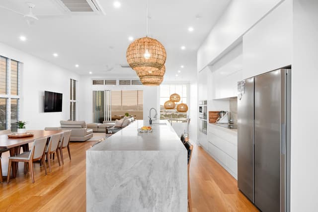Custom Coastal Home - Photo 10