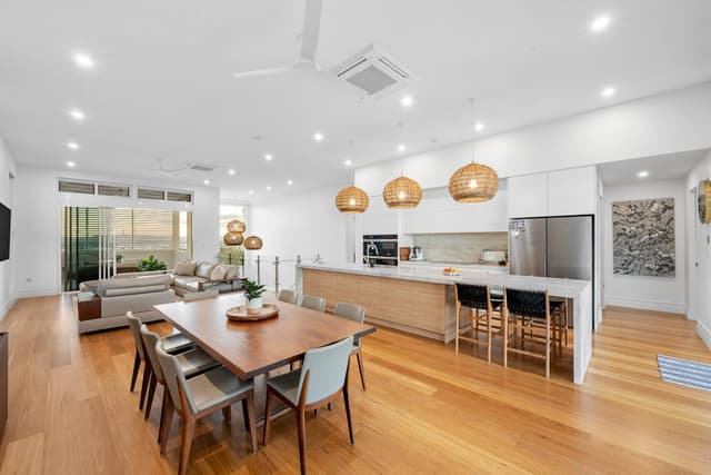 Custom Coastal Home - Photo 11