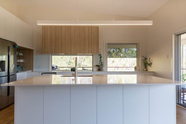 Hillside Bushland Home - Photo 7