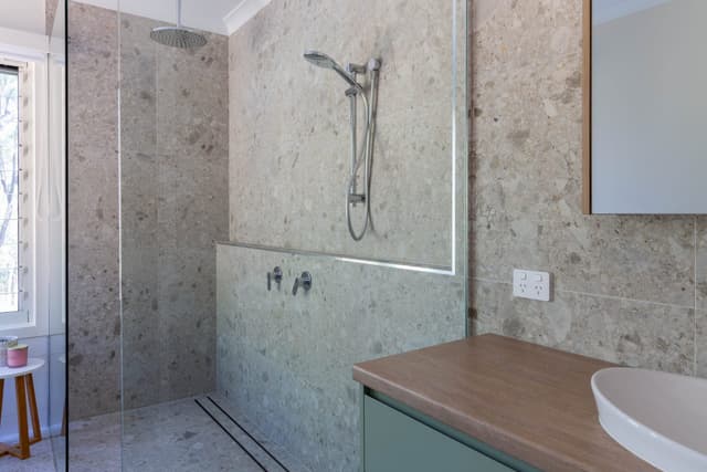 Hillside Bushland Home - Photo 21