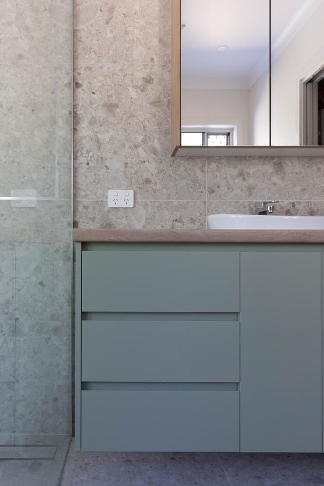 Hillside Bushland Home - Photo 26